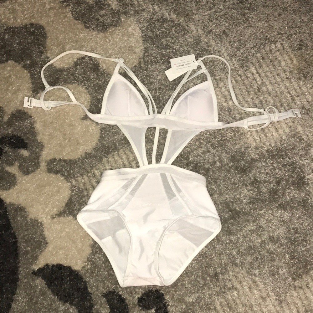 One piece bathing suit